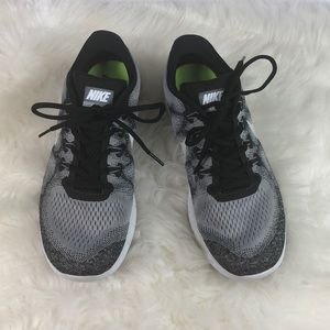 *SOLD*Men Nike Free RN Running Shoes 9.5
